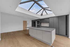 Photo 21- click for photo gallery